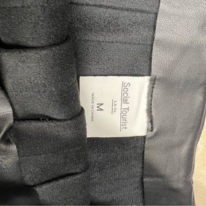 Medium leather skirt